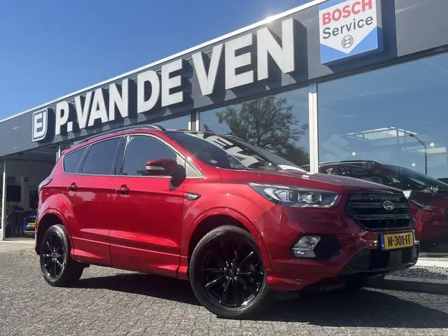 Ford Kuga 1.5 EcoBoost ST Line 150pk/110kW 6-bak | Trekhaak | Elek. achterklep | 19'' | Bi-Xenon | C...