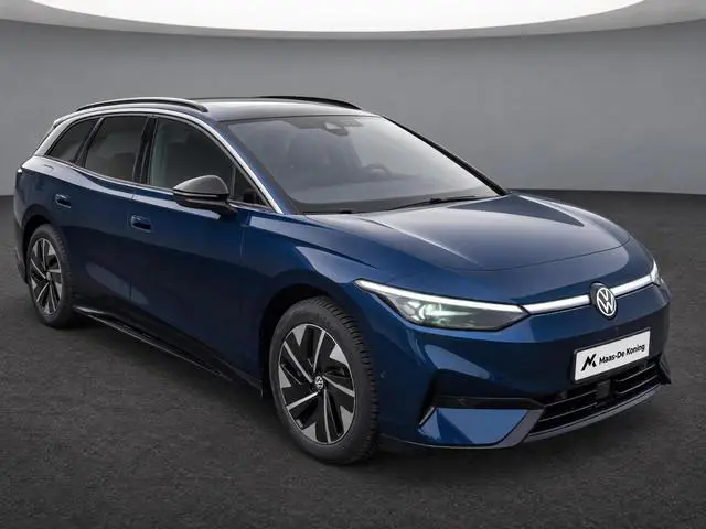 Volkswagen ID.7 Tourer Pro 77 kWh 210kW/286PK · Trekhaak · Navigatie · 360°Camera + parkeersensoren...