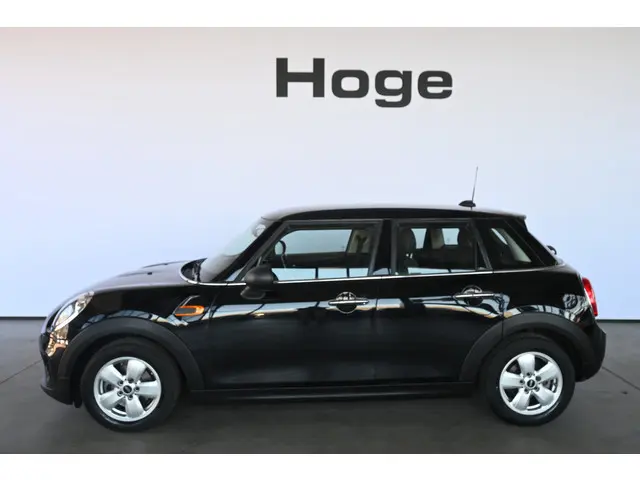 MINI Mini 1.5 One Business Airco Cruise control Navigatie Licht metaal Inruil mogelijk