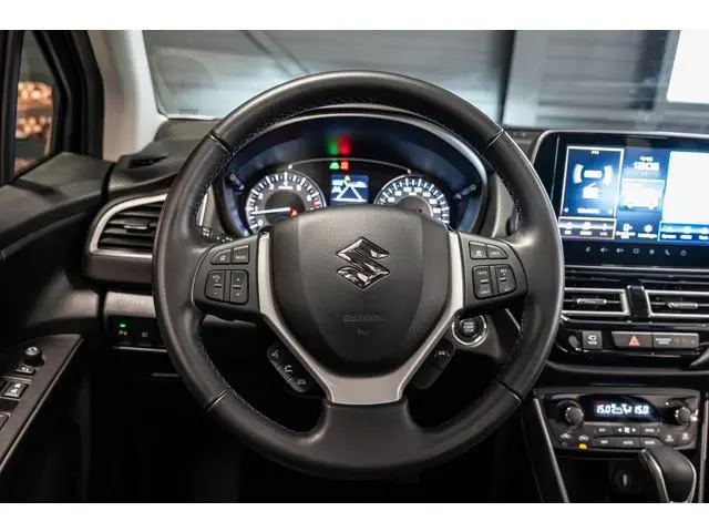 Suzuki S-Cross