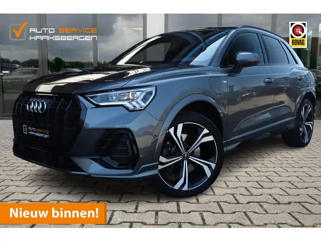 Audi Q3 45 TFSI e S-Line | Pano | Camera | 20 Inch |