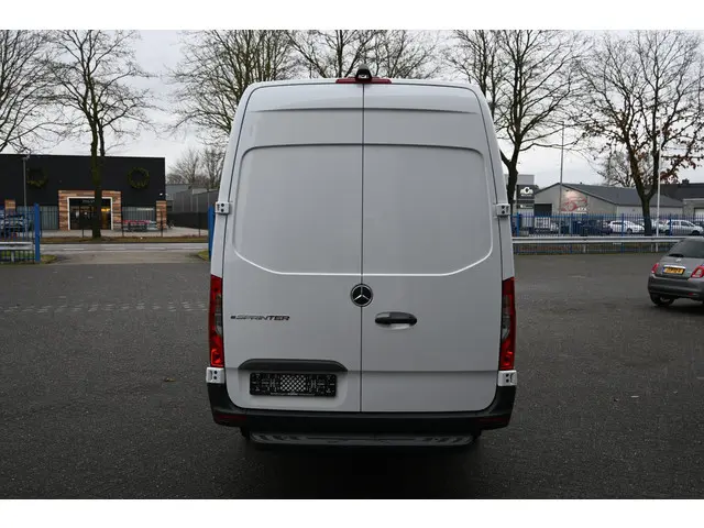 Mercedes-Benz eSprinter