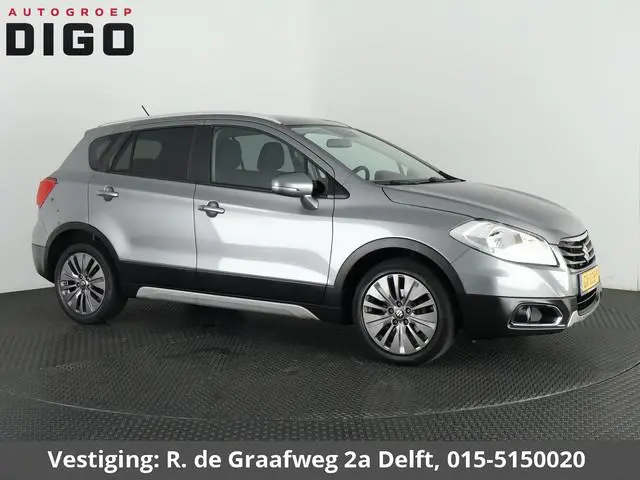 Suzuki S-Cross