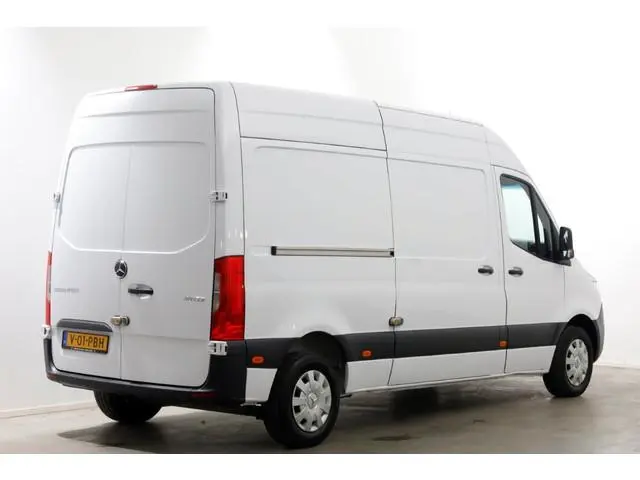 Mercedes-Benz Sprinter 311 CDI 115pk L2H2 Airco/Carplay 10-2023