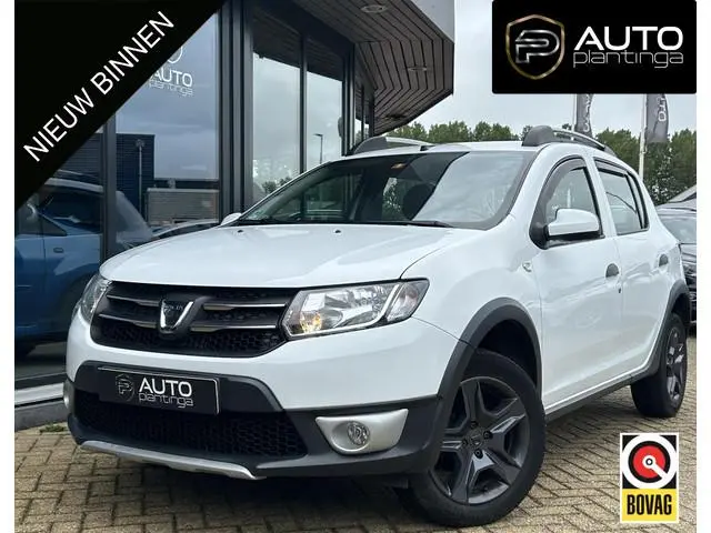 Dacia Sandero 0.9 TCe Stepway Lauréate 90PK | NL AUTO | NAP | Navigatie | Airco | Parkeersensoren |...