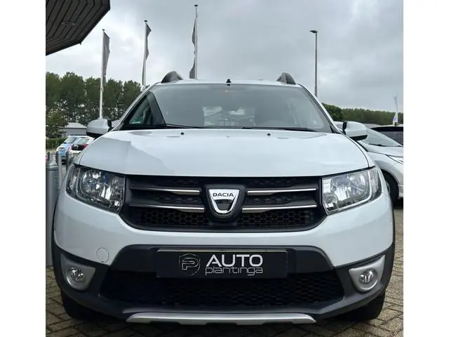 Dacia Sandero 0.9 TCe Stepway Lauréate 90PK | NL AUTO | NAP | Navigatie | Airco | Parkeersensoren |...