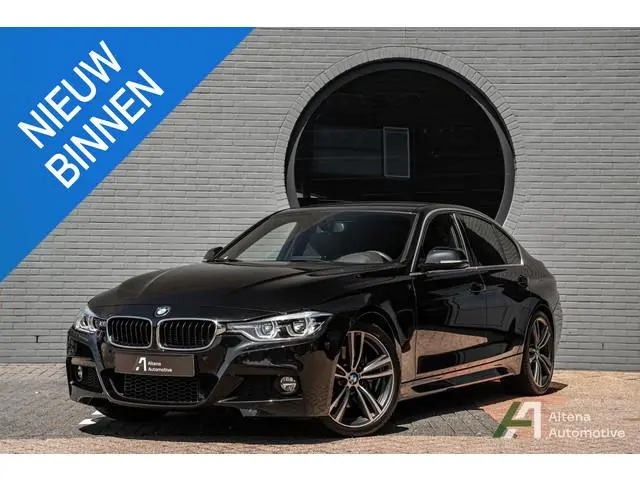 BMW 3-serie 330e Centennial High Executive M-sport, head-up, ledlampen, comfort acces