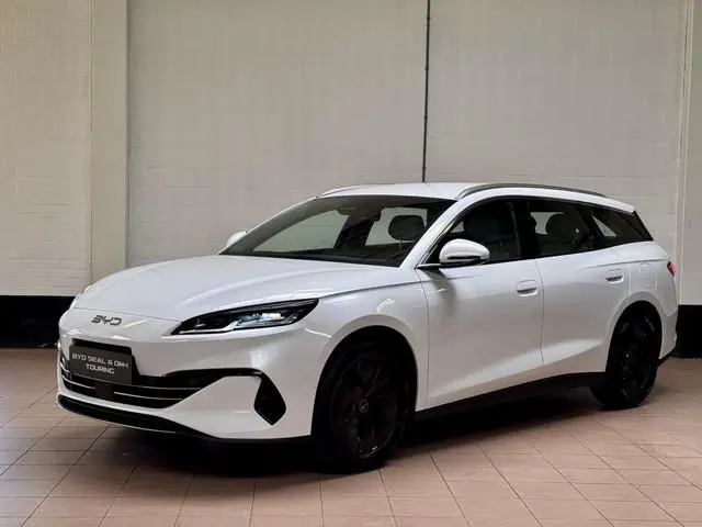 BYD SEAL