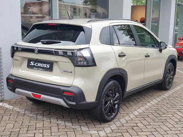 Suzuki S-Cross