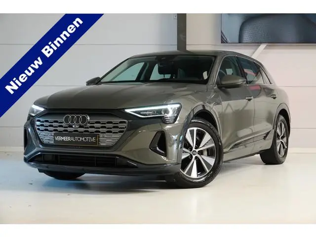 Audi Q8 e-tron 50 quattro Edition 95 kWh | Trekhaak | Luchtvering | Carplay | SOH 90,61% |
