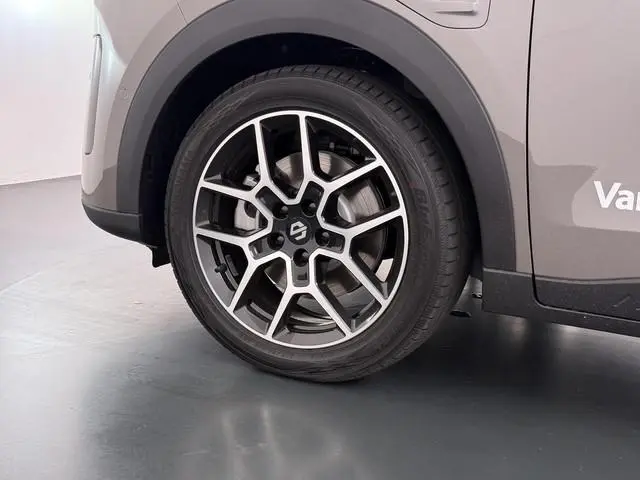 Leapmotor B03X