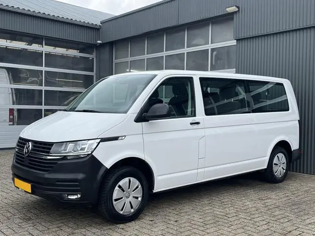 Volkswagen Transporter Kombi 2.0 TDI L2H1 9-Persoons Airco Cruise control Parkeersensoren achter Tel...
