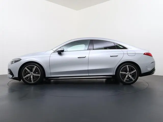 Mercedes-Benz CLA 180 Business Solution AMG | Panoramadak | Adaptieve Cruise Control | Dodehoekassis...