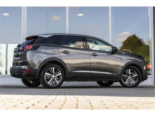 Peugeot 3008 1.6 HYbrid 225 Allure Pack Business | Camera | Carplay | 18"