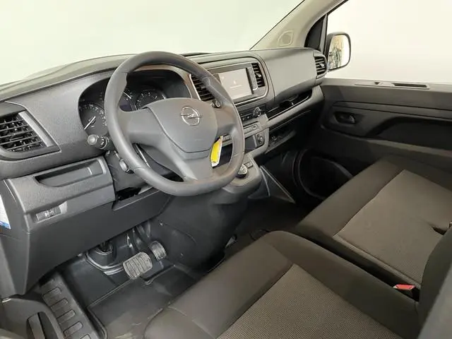 Opel Vivaro 145pk Automaat L2H1 Sport Edition Navigatie Trekhaak Cruise control Airco 3-zits Euro6