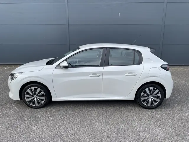 Peugeot 208 75pk Active (Airco - Parkeersensoren - Navigatie via APP - Cruise Controle - Parelmoer w...