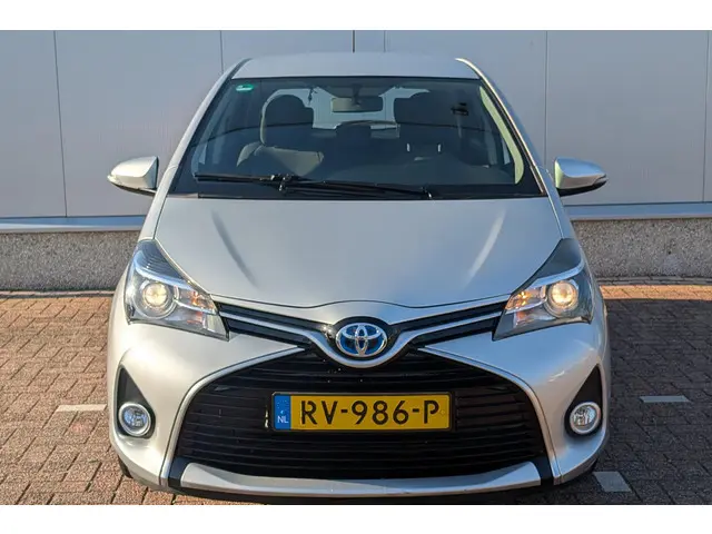 Toyota Yaris 1.5 Hybrid Trend | Camera | Bluetooth| Cruise Control|