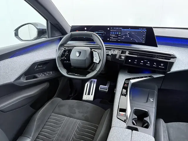 Peugeot e-3008