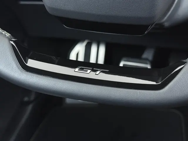 Peugeot e-3008