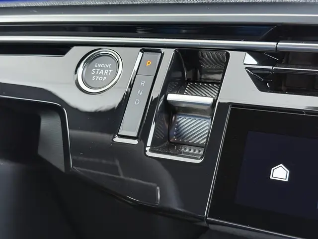 Peugeot e-3008