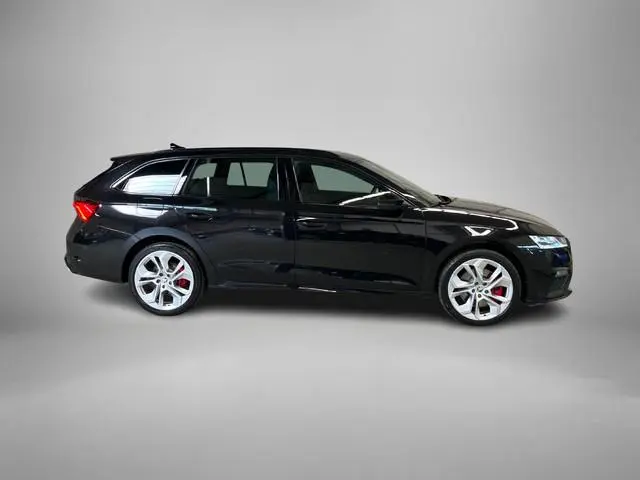 Skoda Octavia Combi 1.4TSI 180kW/245PK iV PHEV RS · Navigatie · Leder/Alcantara · Apple/Android Car...