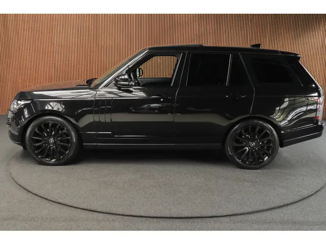 Land Rover Range Rover 3.0 TDV6 HSE Black Pack Pano Meridian Carplay 22'' LM velgen Leer Navi Camera ACC Zwarte binnenhemel Climate (3-zone)