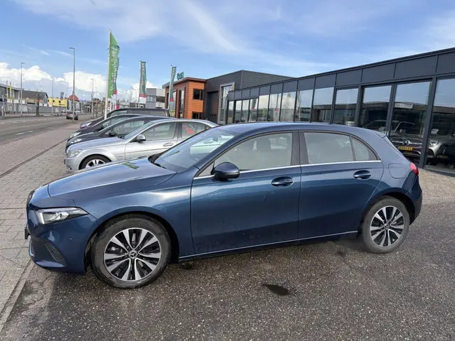Mercedes-benz A-klasse 250 e Premium