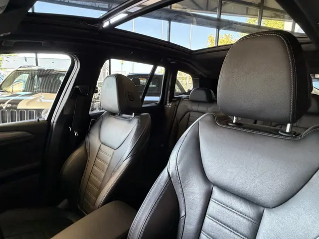 BMW X3 xDrive30e M-Sport | PANO | HUD | High Executive | 19" | Elec Seats | Interesse in een bezicht...