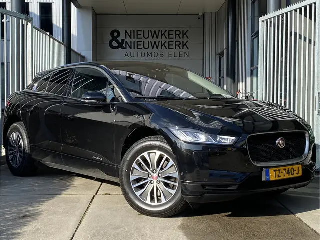 Jaguar I-PACE EV400 S | HEAD-UP DISPLAY | MERIDIAN | CAMERA | LEDER | NAVI | LMV 18'' | STOEL/STUURVERWARMING | CARPLAY | PDC V+A | KEYLESS | CRUISE CONTROL | CLIMATE CONTROL | BLUETOOTH