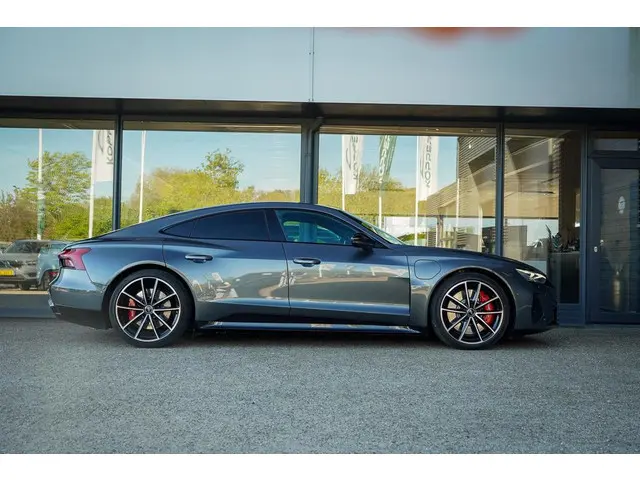 Audi e-tron GT