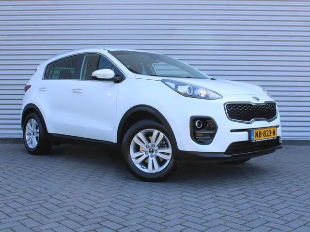 Kia Sportage 1.6 GDI First Edition | Trekhaak | Camera | 17" LM | Clima | Cruise | PDC | Navi |