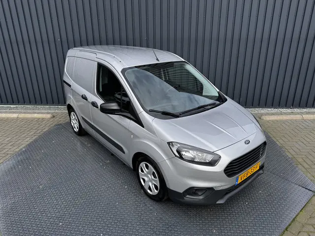Ford Transit Courier