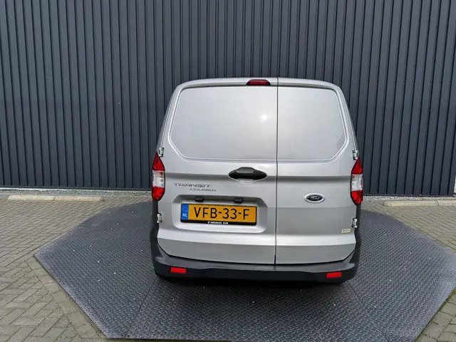 Ford Transit Courier