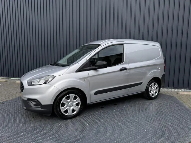 Ford Transit Courier