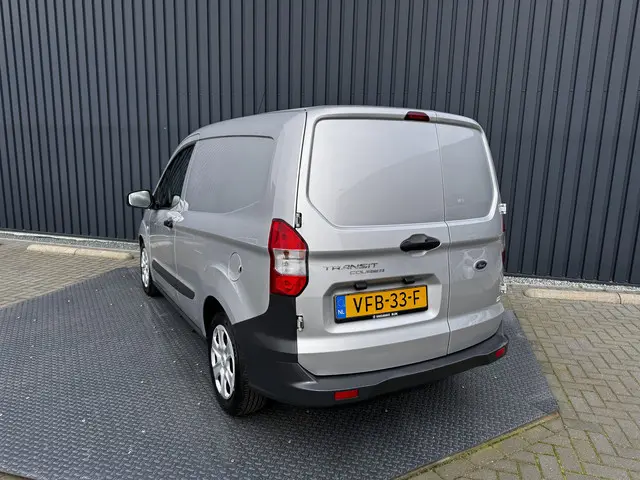 Ford Transit Courier