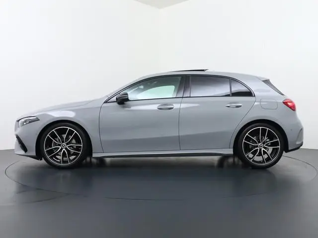 Mercedes-Benz A-Klasse 180 Business Solution AMG | Panorama - Schuifdak | Burmester Surround Sound |...