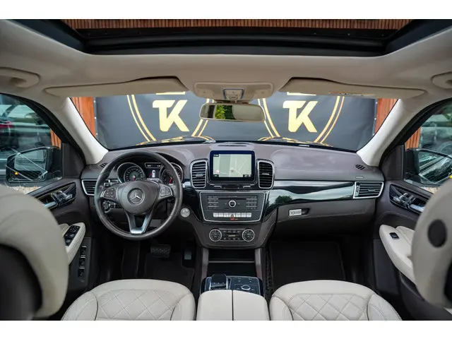 Mercedes-Benz GLS 400 4MATIC Panoramadak Adapt. Cruise Designo 360Cam Trekhaak 7 Persoons