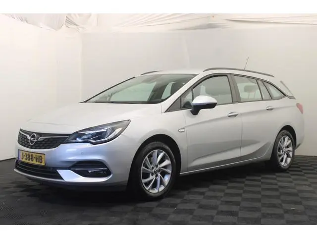 Opel Astra Sports Tourer 1.2 Business Edition