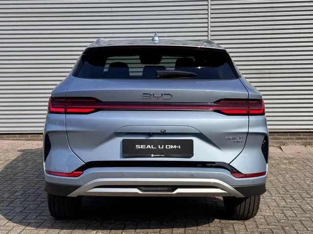 BYD SEAL U