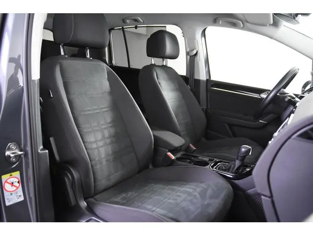 Volkswagen Touran 1.5 TSI Highline DSG *1ste Eigenaar*7-persoons*Stoelverw.*