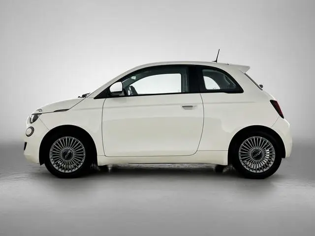 Fiat 500 Passion 42 kWh | Navigatie | Carplay | Cruisecontrol |