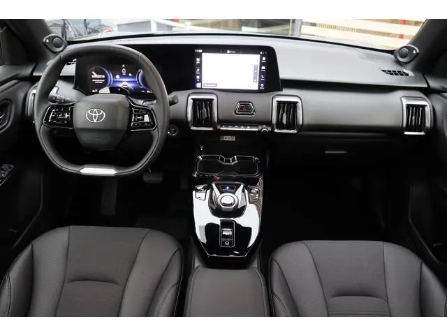 Toyota Urban Cruiser Executive 61 kWh