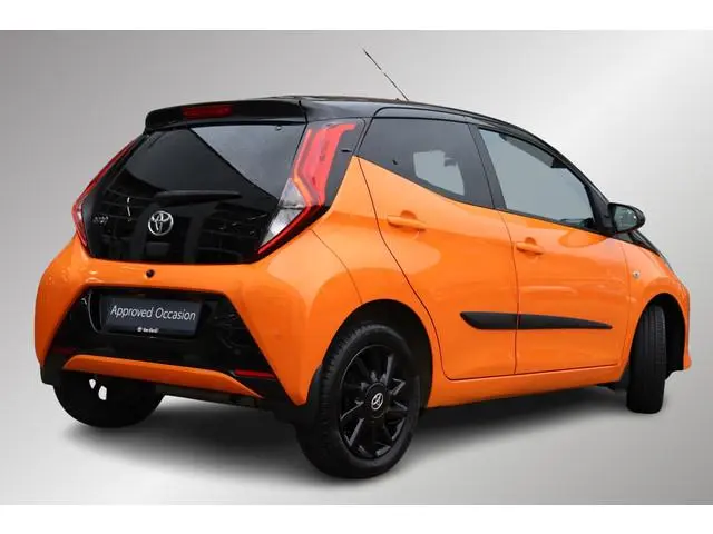 Toyota Aygo 1.0 VVT-i X-Cite Automaat, Parkeersensoren , Apple Carplay/Android Auto