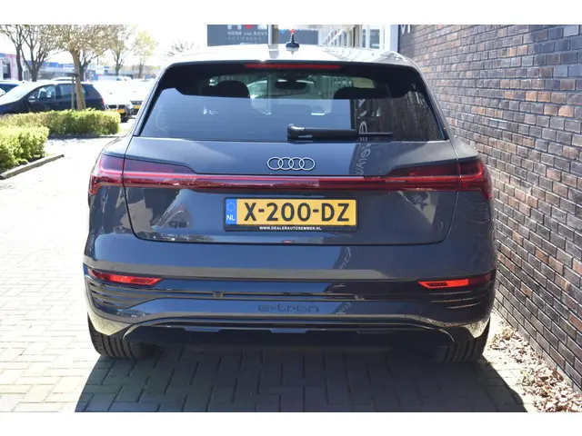 Audi Q8 e-tron