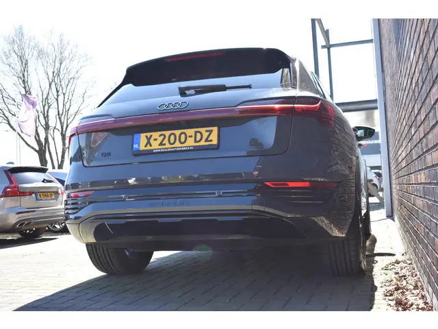 Audi Q8 e-tron