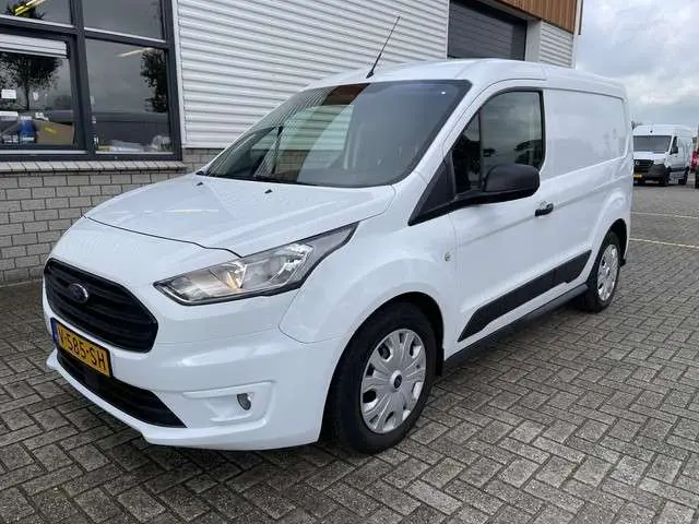 Ford Transit Connect 1.5 EcoBlue L1 Trend / rijklaar € 13.950 ex btw / lease vanaf € 256 / euro 6 diesel / airco / radio mp3 / schuifdeur / 6 versnelligen !