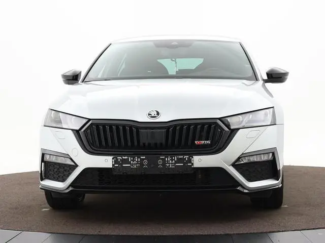 Skoda Octavia 1.4 TSI 245pk DSG RS PHEV · Camera · Apple/Android Car Play ·Stoelverwarming voor & ac...