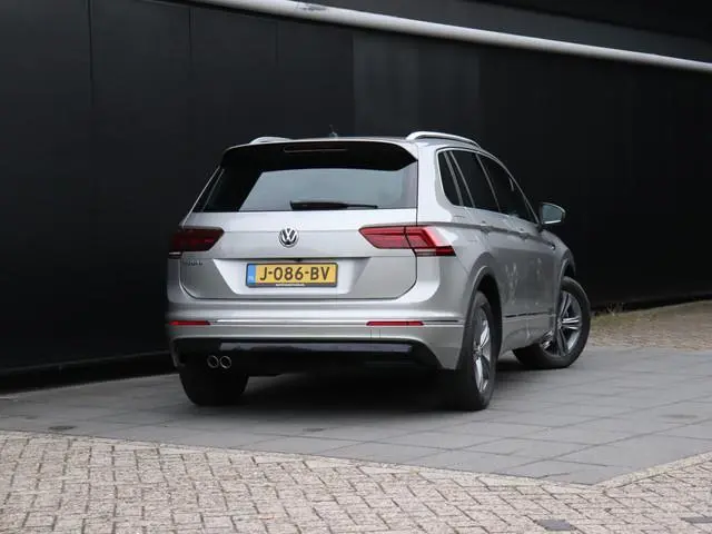 Volkswagen Tiguan 1.5 TSI R-LINE | CAMERA | ADAPT. CRUISE | NAVI | VIRTUAL COCKPIT | APPLE CARPLAY |