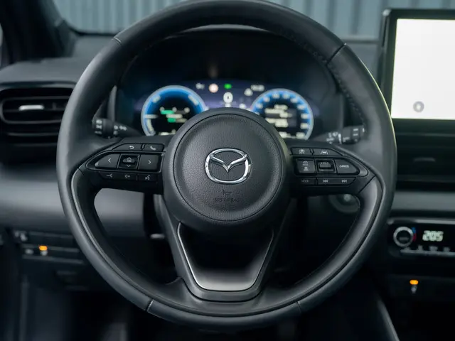Mazda 2 Hybrid