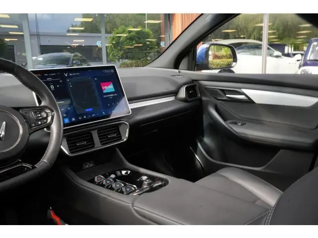 Vinfast VF 8